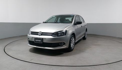 Volkswagen Vento 1.6 STARTLINE TIPTRONIC Sedan 2015