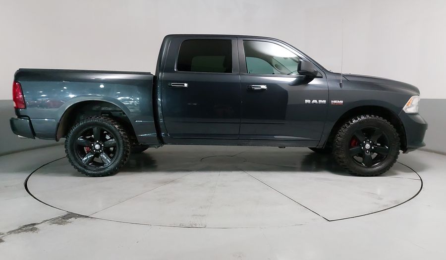 Ram 2500 5.7 HEMI SPORT CREW CAB 4X4 V8 6AT Pickup 2016