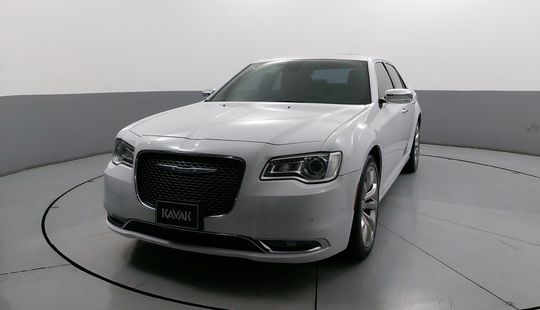 Chrysler • 300 C