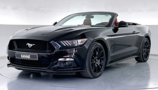 Ford • Mustang