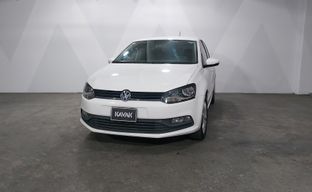 Volkswagen • Polo