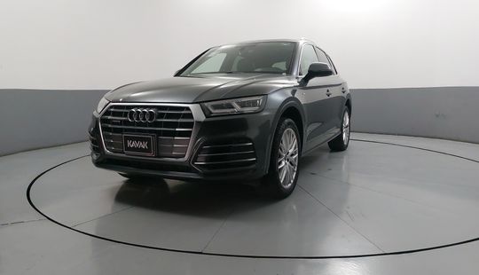 Audi • Q5