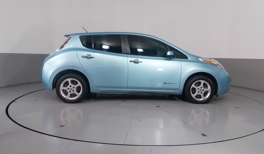 Nissan Leaf ELECTRICO Hatchback 2015