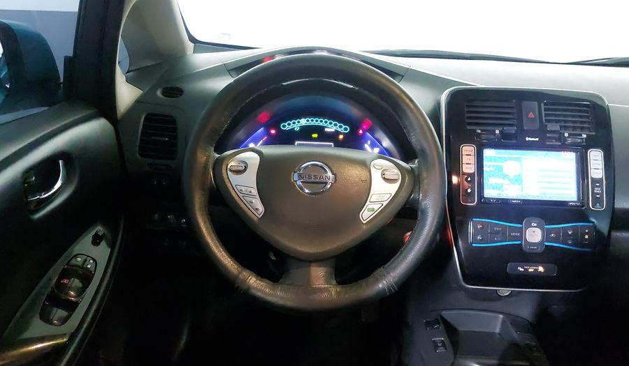 Nissan Leaf ELECTRICO Hatchback 2015