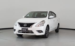 Nissan • Versa