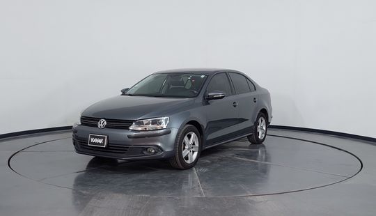 Volkswagen Vento 2.5 LUXURY AT-2013