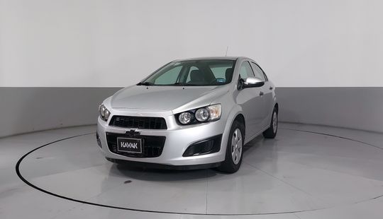 Chevrolet Sonic 1.6 MT A LS-2016