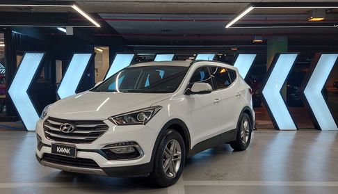 Hyundai Santa Fe 2.4 SEGURIDAD AT 2WD Suv 2017