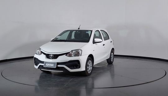 Toyota Etios 1.5 X MT-2022