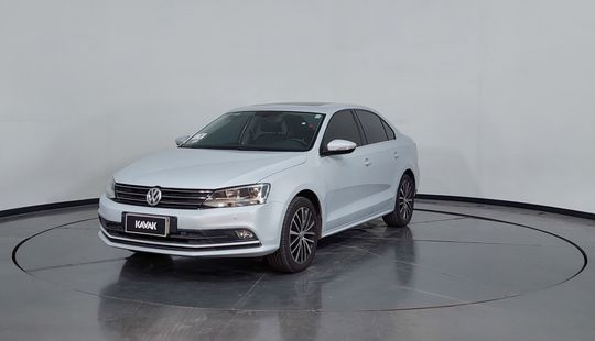 Volkswagen Vento 1.4 HIGHLINE L/16 AT-2018