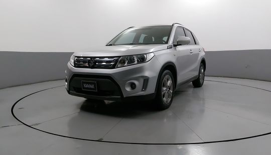 Suzuki • Vitara