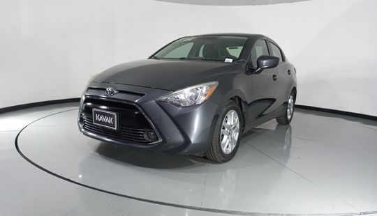 Toyota Yaris 1.5 R XLE AT-2018