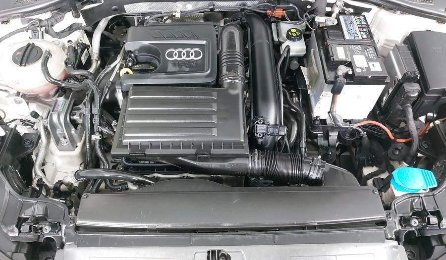 Audi A3 1.4 TFSI AMBIENTE S TRONIC Sedan 2015