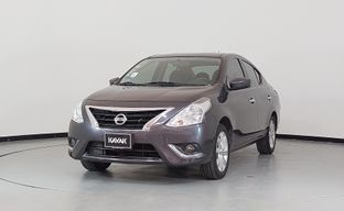 Nissan • Versa