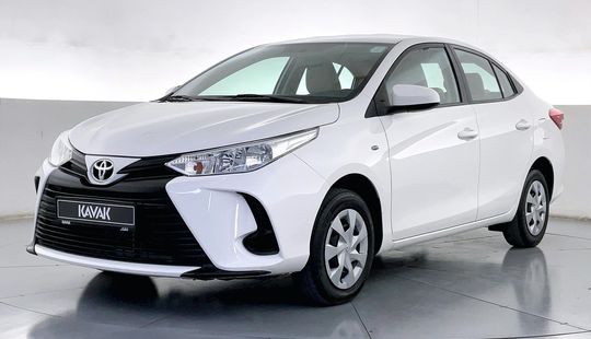 Toyota Yaris SE / E-2022