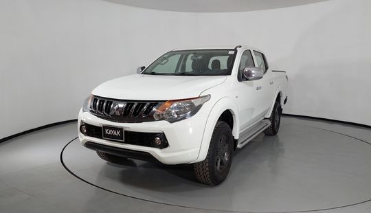 Mitsubishi • L200