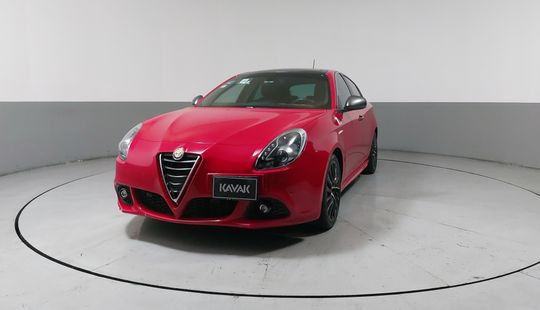 Alfa Romeo • Giulietta