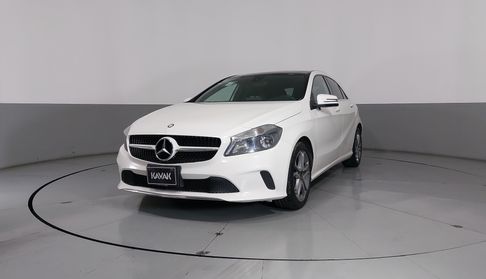 Mercedes Benz Clase A 1.6 200 STYLE Hatchback 2017