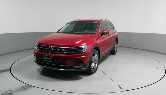 Volkswagen • Tiguan