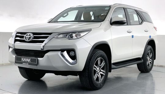 Toyota • Fortuner