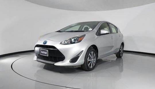 Toyota • Prius C