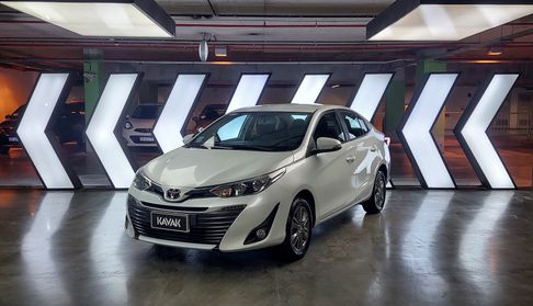 Toyota Yaris 1.5 XLS CVT Sedan 2021
