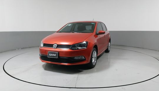 Volkswagen • Polo