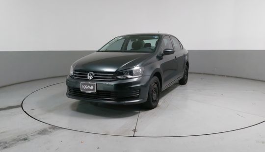 Volkswagen • Vento