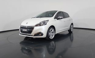 Peugeot • 208