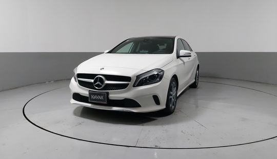 Mercedes Benz Clase A 1.6 A 200 STYLE DCT-2018