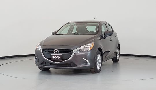 Mazda 2 1.5 I TOURING TM 2018