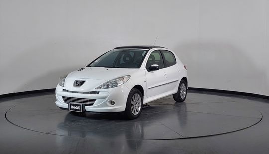 Peugeot • 207