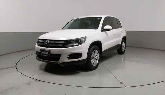 Volkswagen • Tiguan