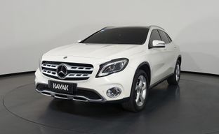 Mercedes Benz • GLA 200