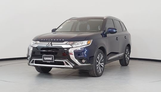 Mitsubishi • Outlander