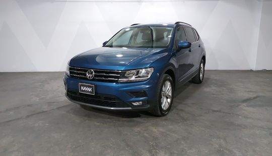 Volkswagen • Tiguan