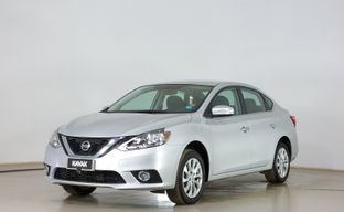 Nissan • Sentra