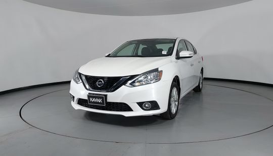 Nissan • Sentra