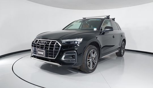 Audi • Q5