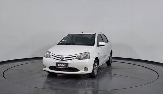 Toyota • Etios