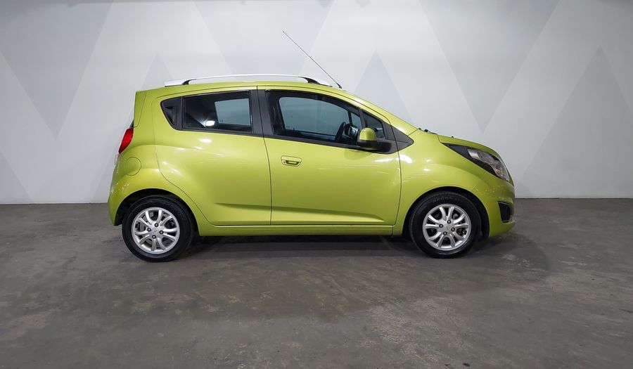 Chevrolet Spark 1.4 LTZ C MT Hatchback 2017