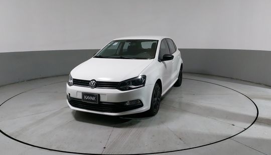 Volkswagen • Polo