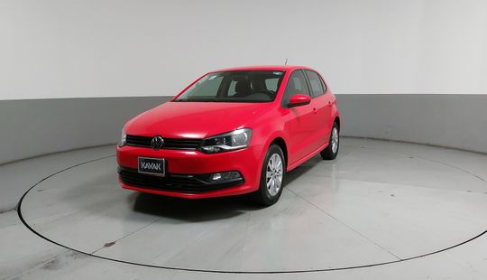 Volkswagen • Polo