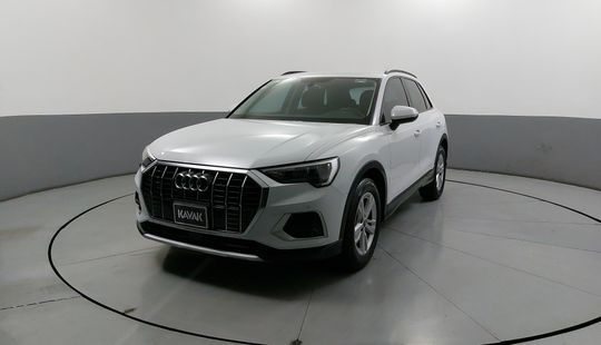 Audi • Q3