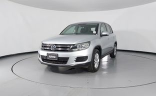 Volkswagen • Tiguan