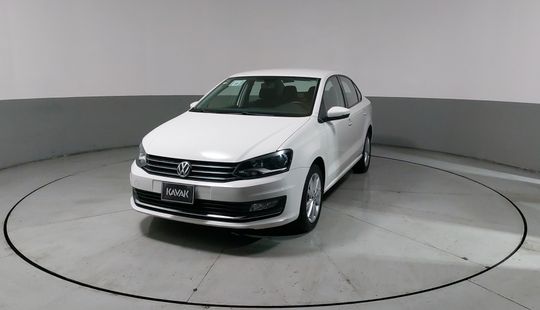 Volkswagen • Vento