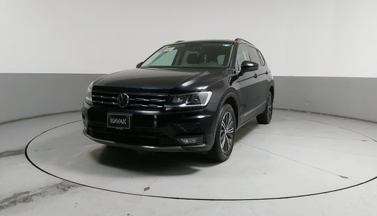 Volkswagen • Tiguan