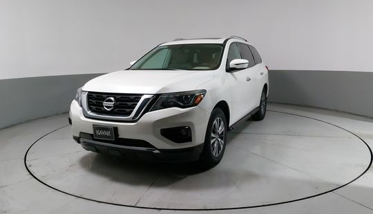 Nissan • Pathfinder