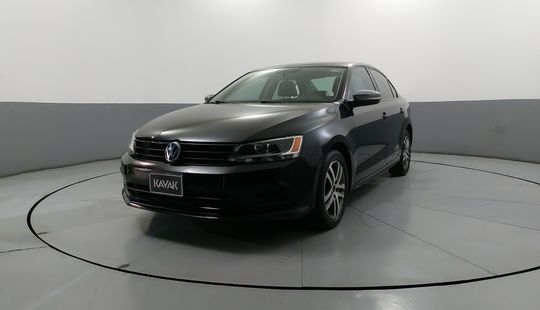 Volkswagen • Jetta