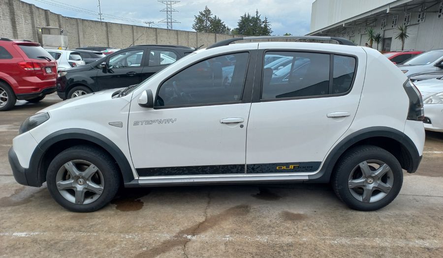 Renault Stepway 1.6 SL OUTDOOR Hatchback 2015